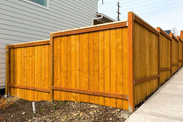privacy fence builders